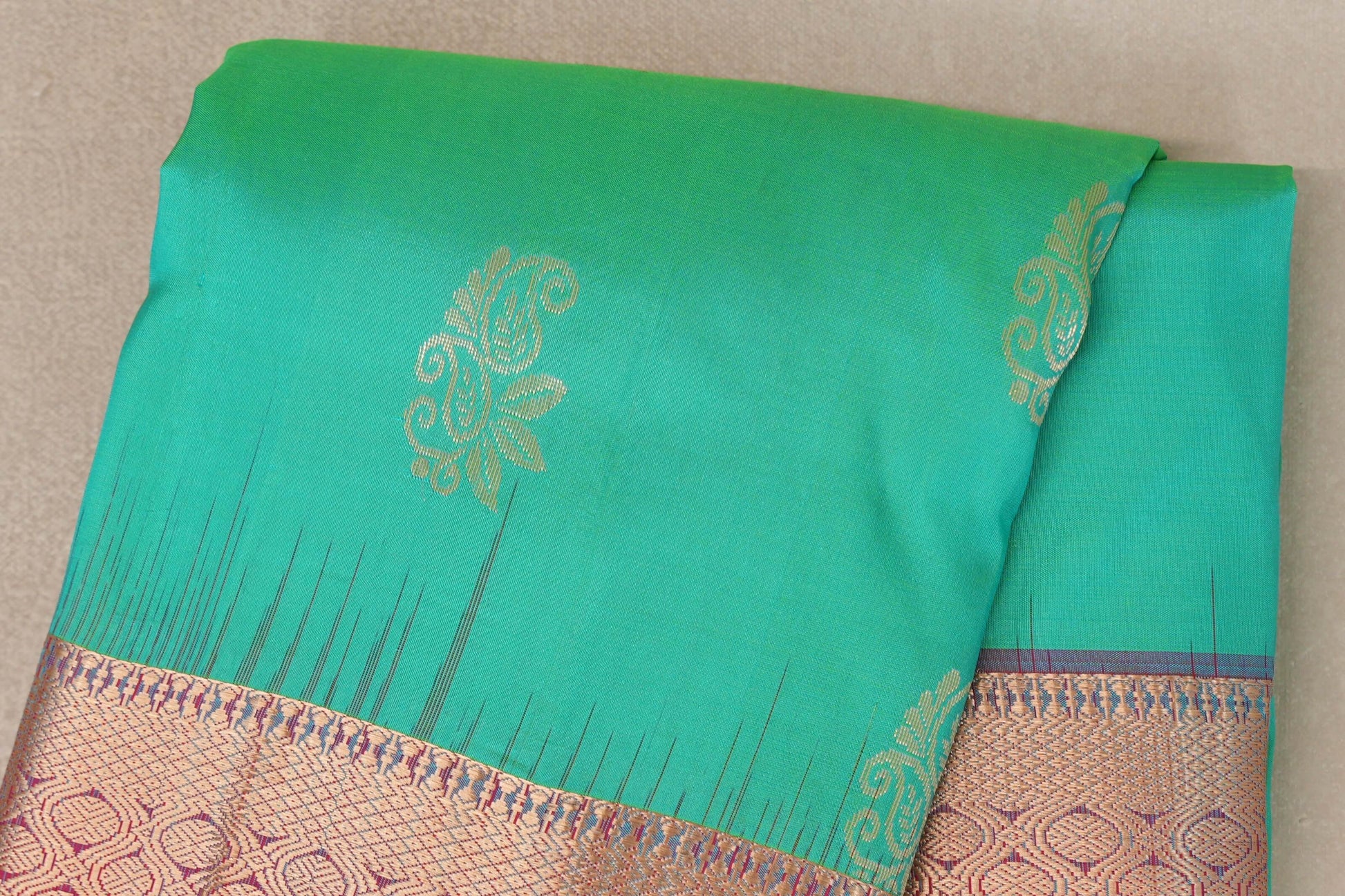 Bluish Green with Bright Pink Borders Light Weight Kanjivaram Silk Saree body