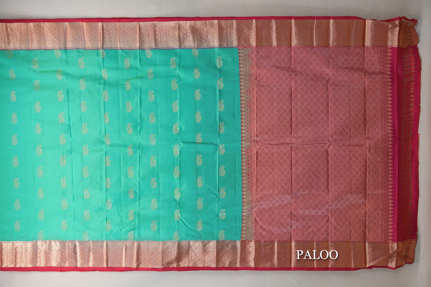 Bluish Green with Bright Pink Borders Light Weight Kanjivaram Silk Saree paloo