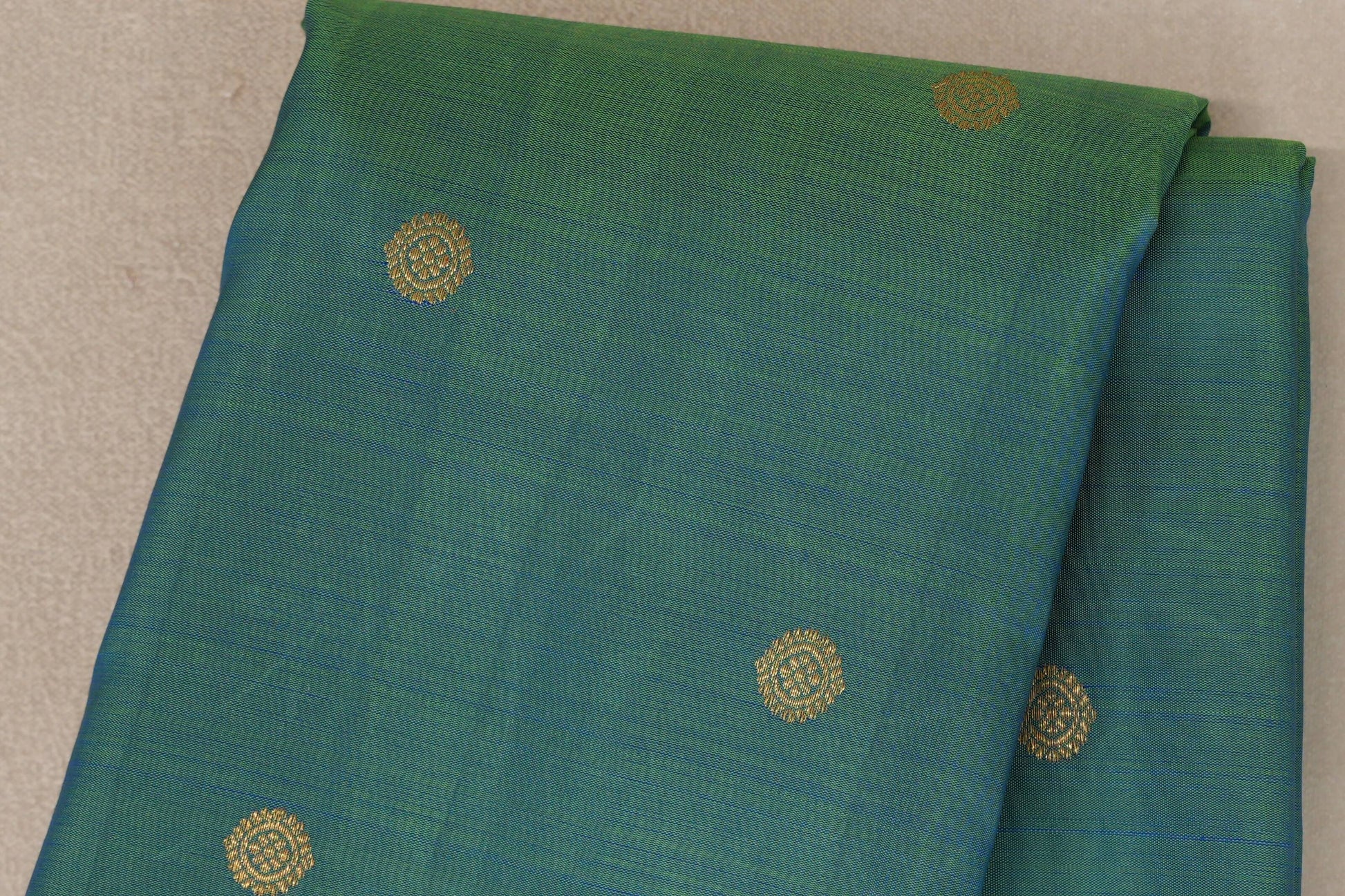 Dual Tone of Parrot Green & Classic Blue Plant based Kanjivaram Silk Saree  body