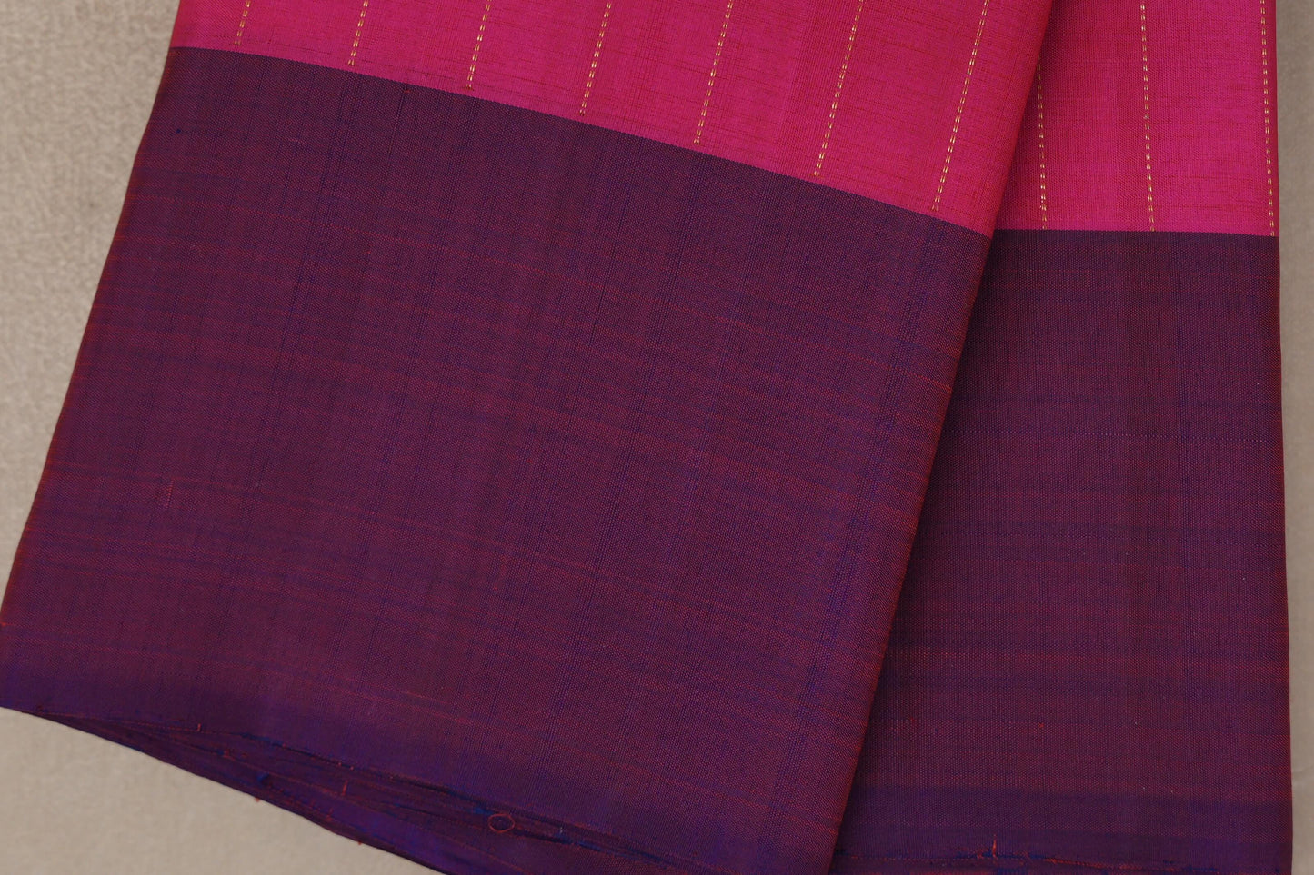 Bright pink with Dual Tone of Orange & Deep Blue borders Plant based Kanjivaram Silk Saree border