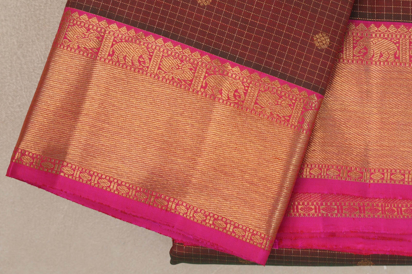 Dual Tone of Green and Red Vintage Heirloom Kanjivaram Silk Saree border