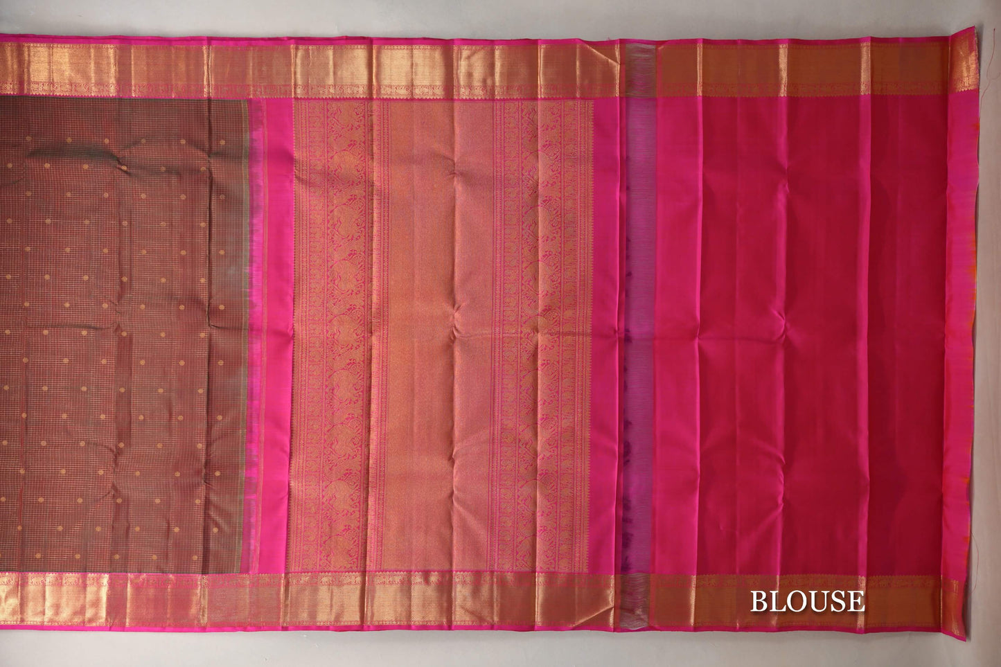 Dual Tone of Green and Red with Bright Pink Borders Vintage Heirloom Kanjivaram Silk Saree blouse