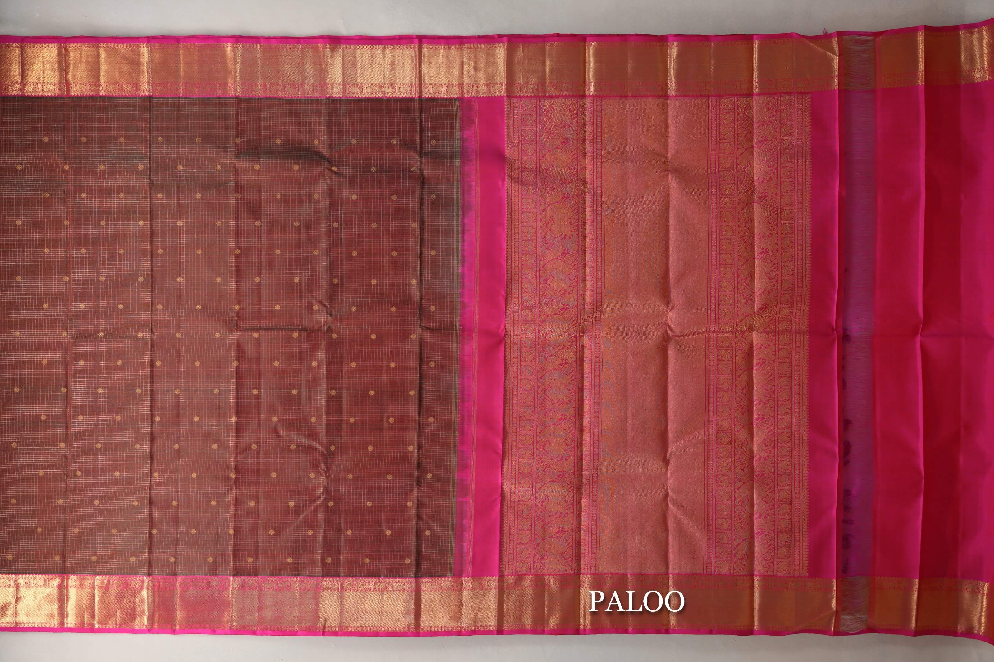 Dual Tone of Green and Red with Bright Pink Borders Vintage Heirloom Kanjivaram Silk Saree paloo