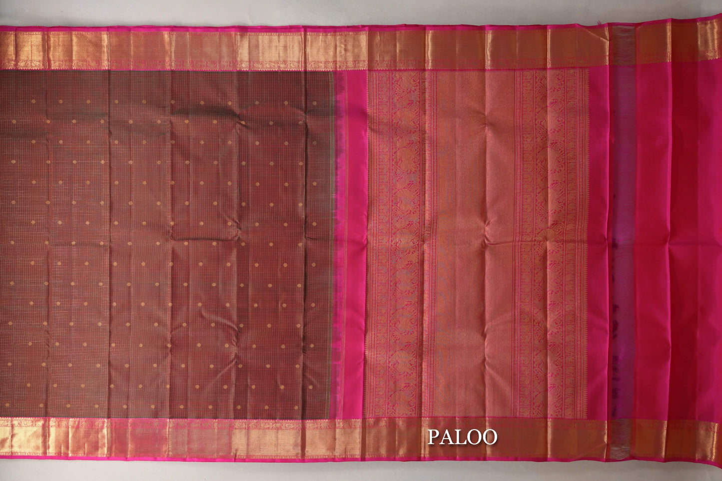 Dual Tone of Green and Red with Bright Pink Borders Vintage Heirloom Kanjivaram Silk Saree paloo