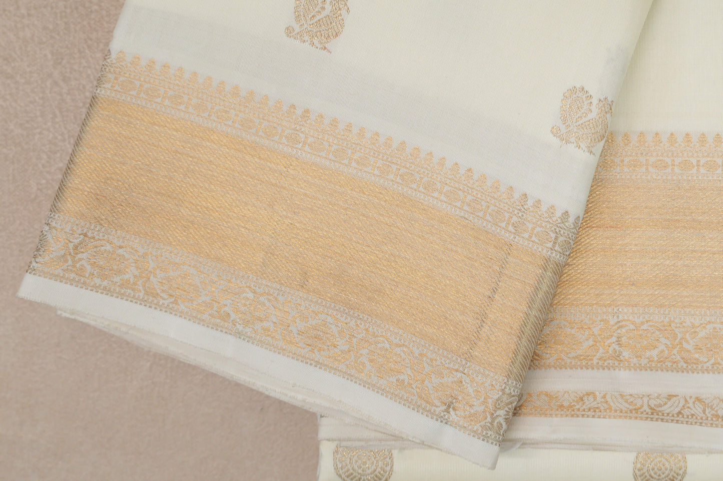 Cream Vintage Heirloom Kanjivaram Silk Saree border
