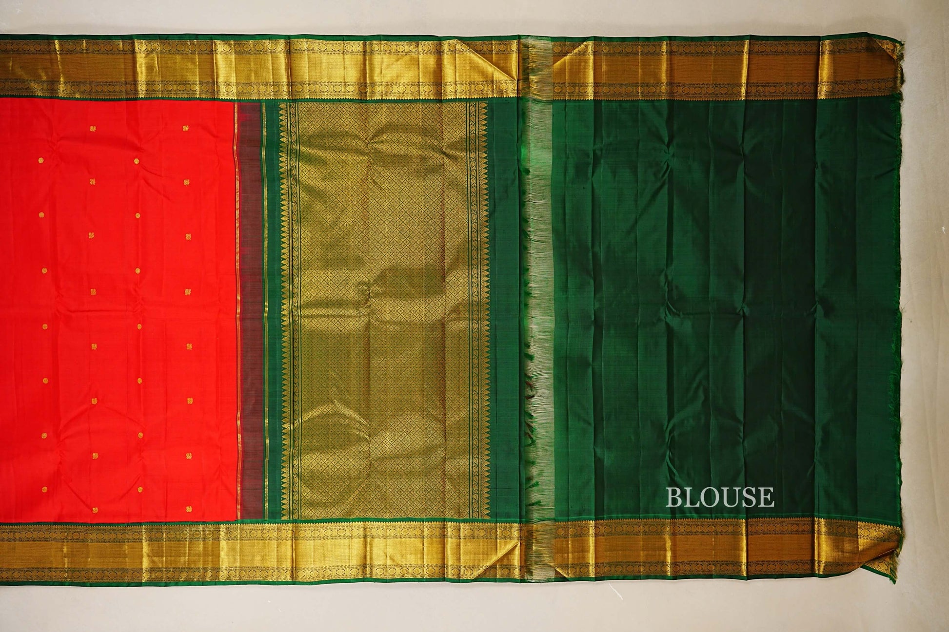 Bright Red with Bottle Green Borders Vintage Kanjivaram Silk Saree blouse
