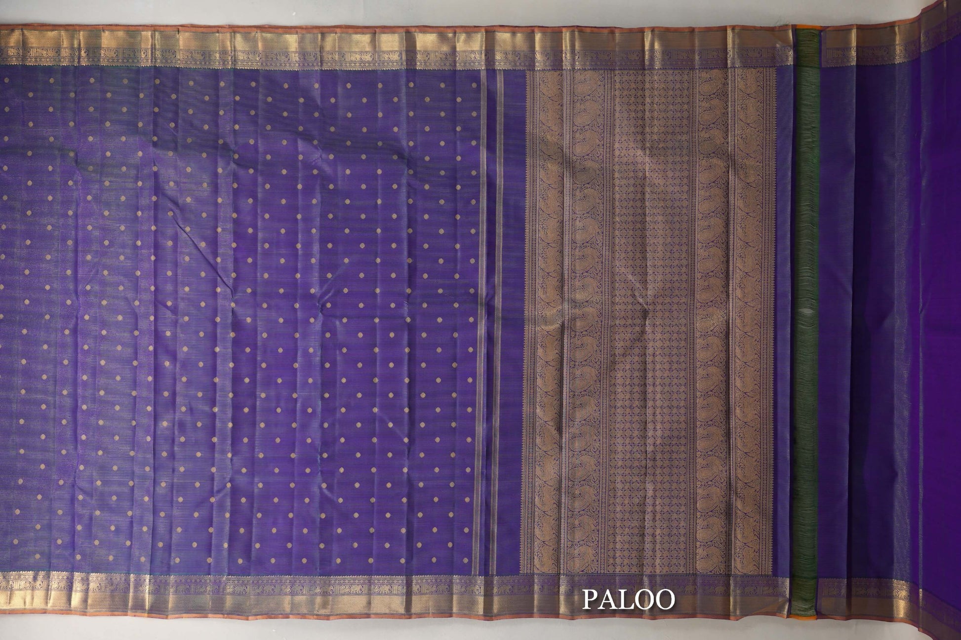 Dual Tone of Green and Blue Vaira Oosi Vintage Heirloom Kanjivaram Silk Saree  paloo