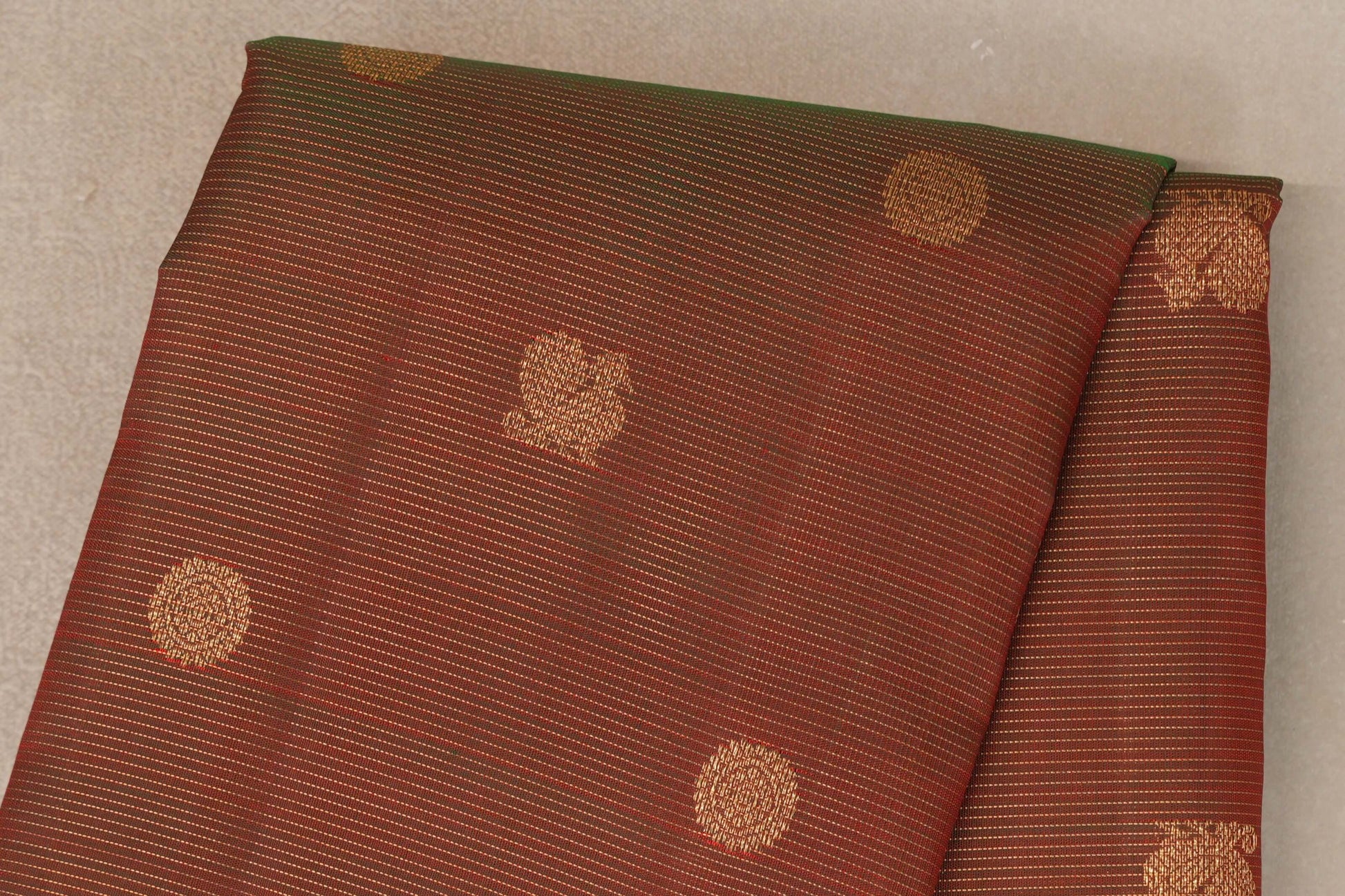 Dual Tone of Green and Red Vaira Oosi with Bright Pink Borders Vintage Heirloom Kanjivaram Silk Saree body