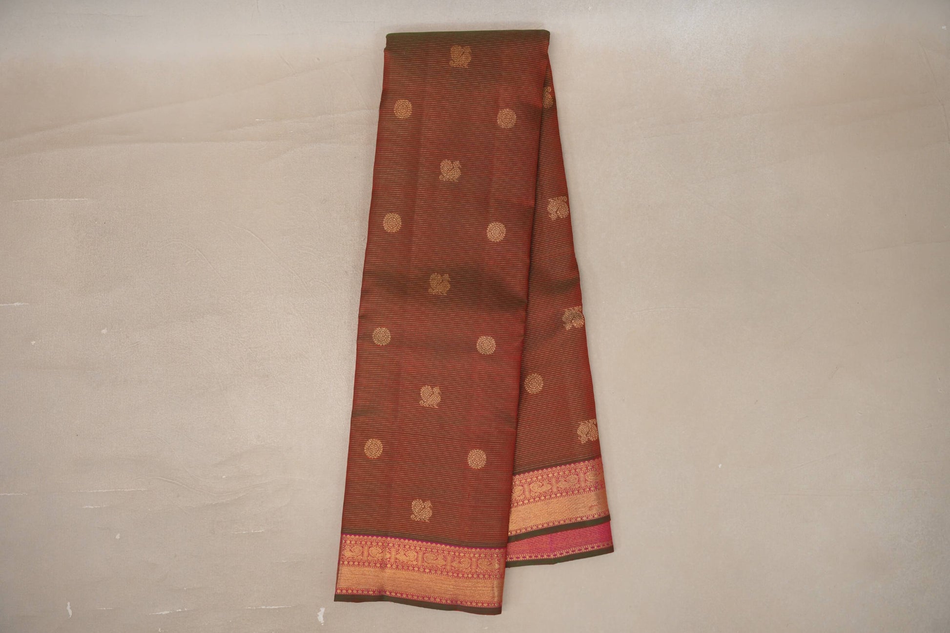 Online Dual Tone of Green and Red Vaira Oosi with Bright Pink Borders Vintage Heirloom Kanjivaram Silk Saree
