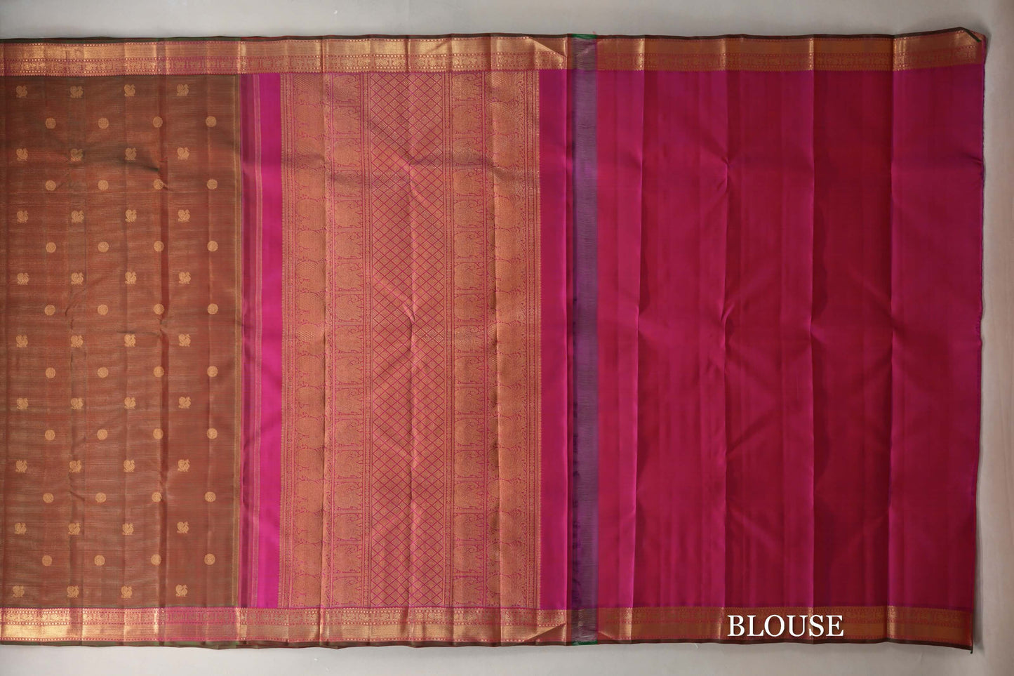Dual Tone of Green and Red Vaira Oosi with Bright Pink Borders Vintage Heirloom Kanjivaram Silk Saree blouse