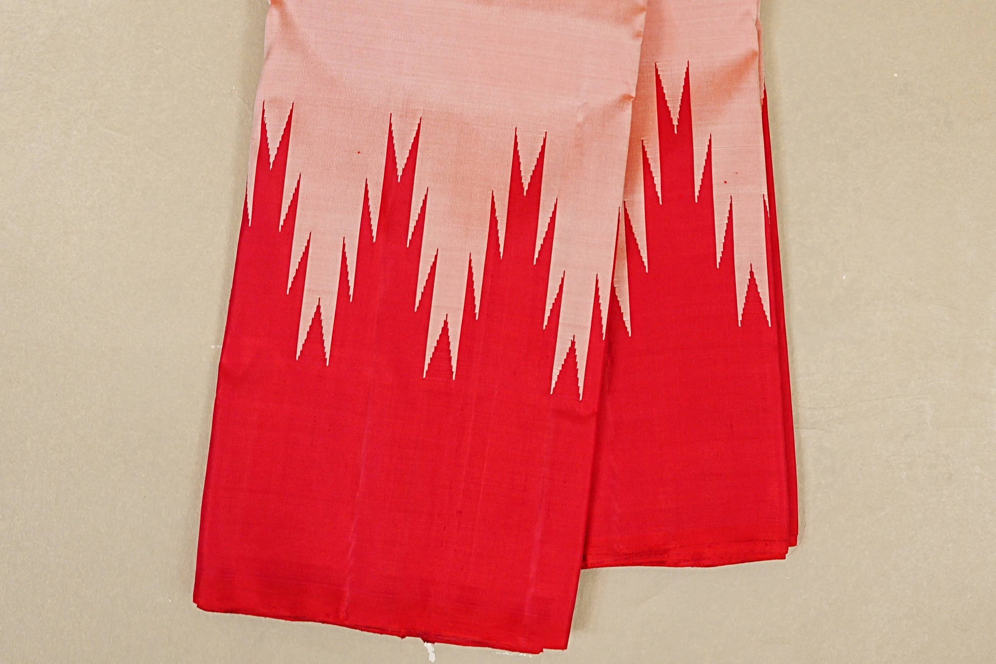 Peach Vintage Kanjivaram Silk Saree paloo border zoom