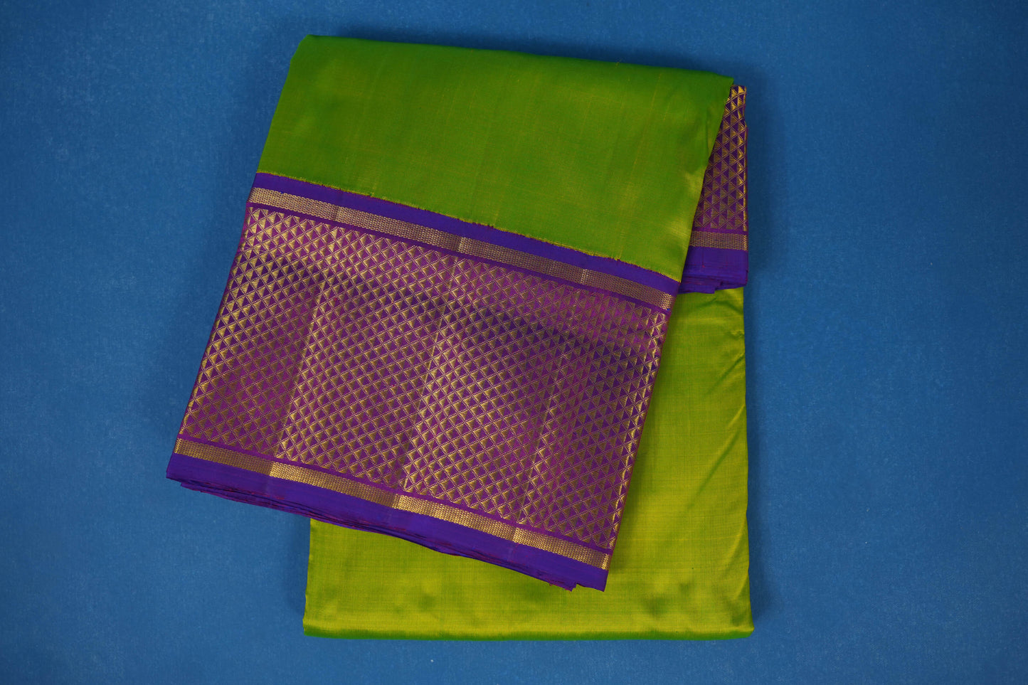 Parrot green ten yards madisar silk saree