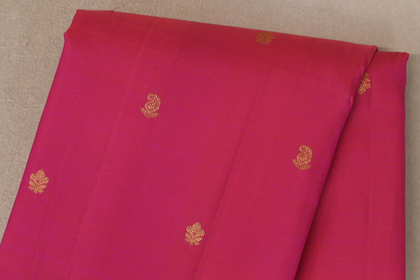 Orangish pink Vintage Kanjivaram Silk Saree body