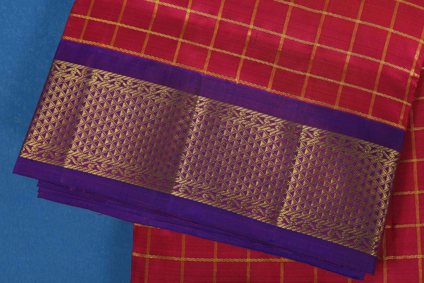 Reddish Pink nine yards silk saree border