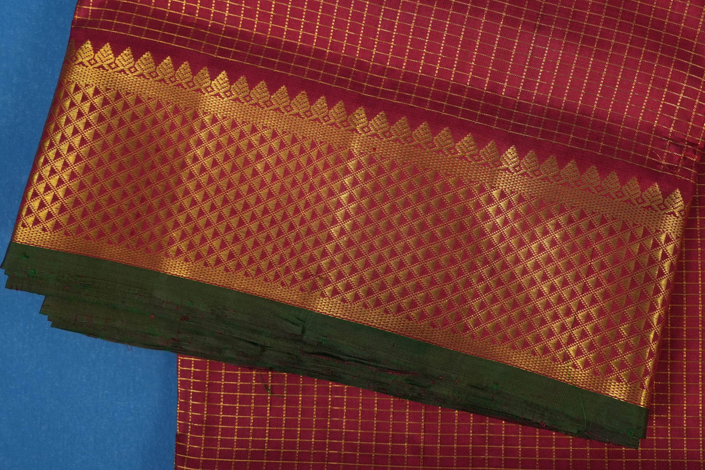 Maroon nine yards silk saree border