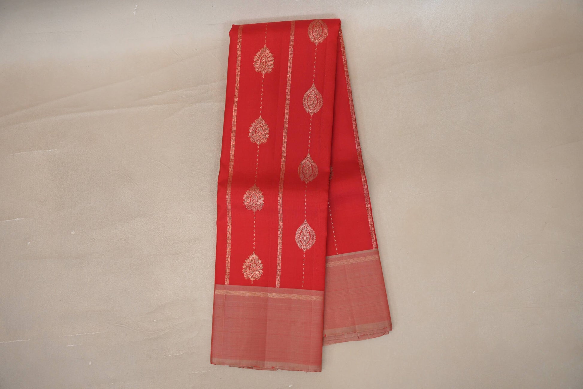 Online Tomato Red with Dual Tone of Red & Pastel Sage Green Borders Vintage Kanjivaram Silk Saree