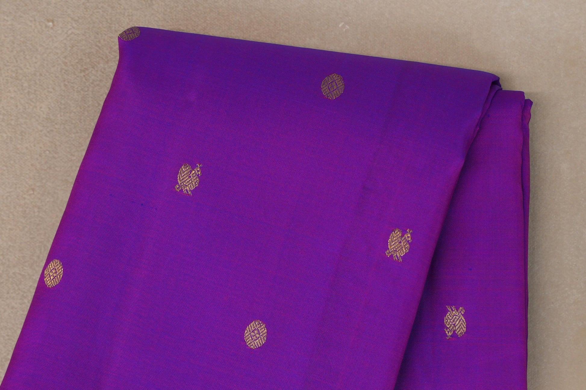 Dual Tone of Blue & Magenta Vintage Kanjivaram Silk Saree body