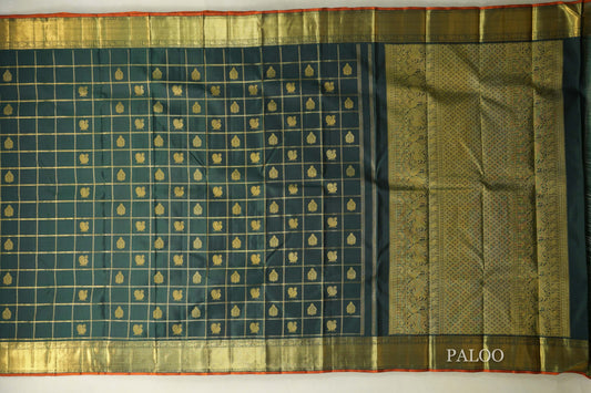 Deep Bottle Green Heirloom Kanjivaram Silk Saree paloo