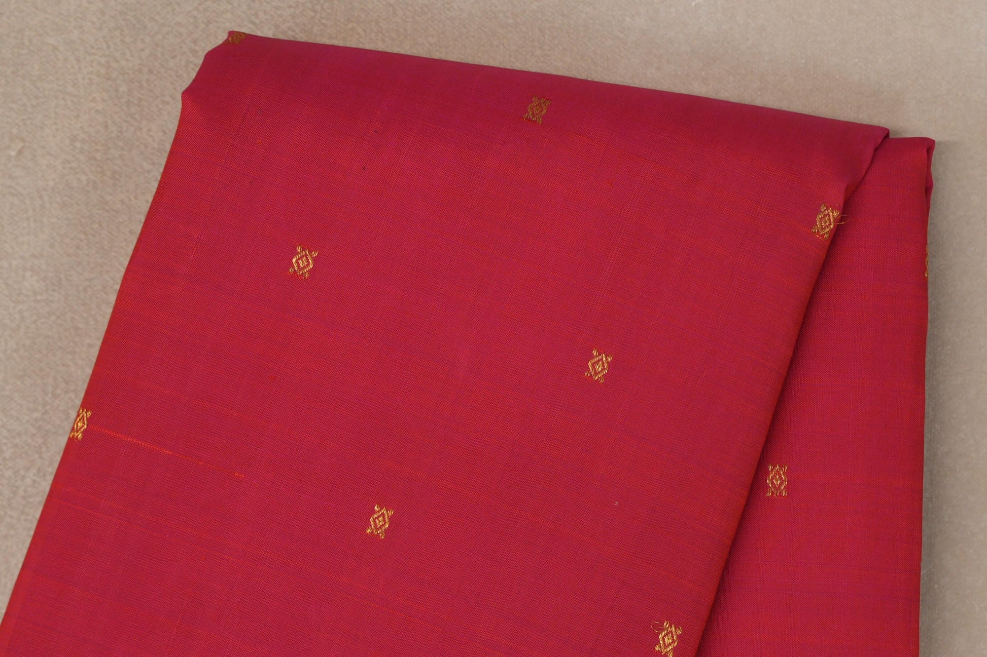 Orangish Pink Vintage Kanjivaram Silk Saree body