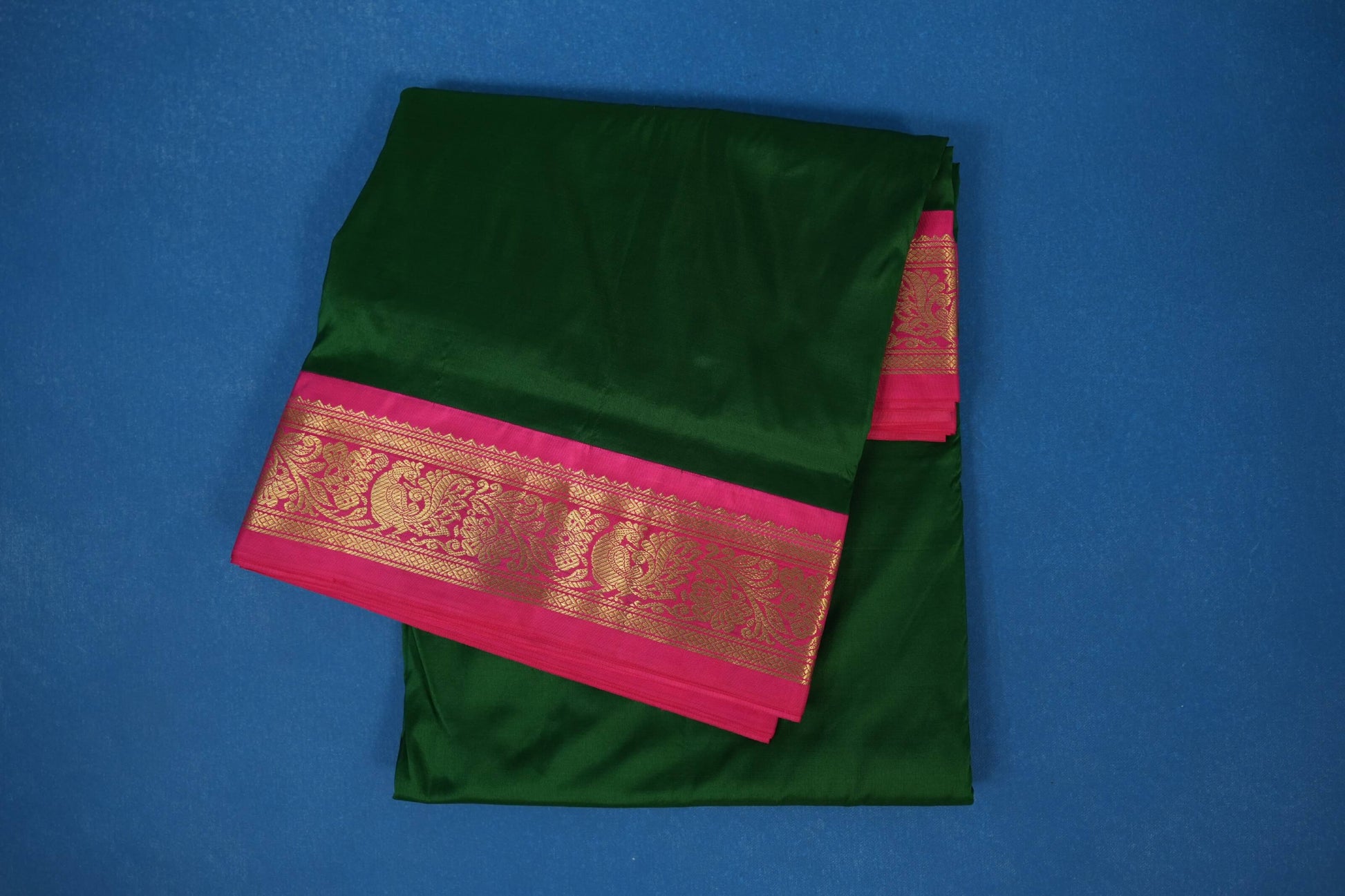 Dark Green with Pink Borders Ten yards silk saree