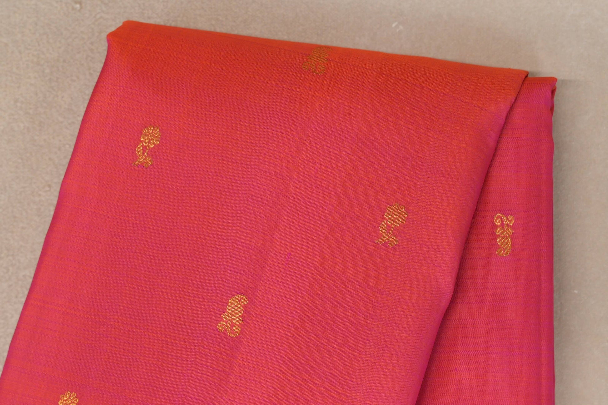 Orangish Pink Vintage Kanjivaram Silk Saree body
