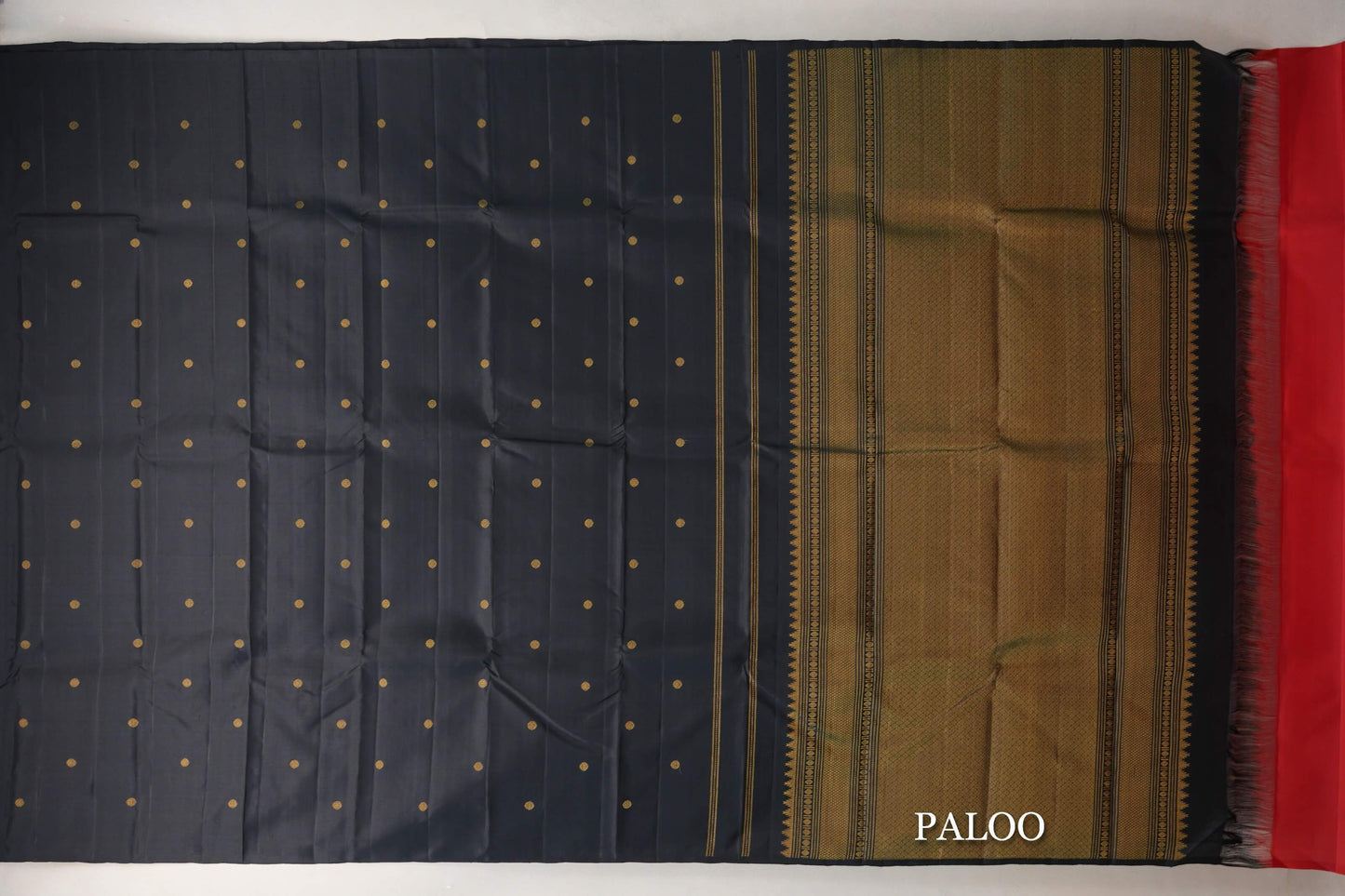 Borderless Black Vintage Kanjivaram Silk Saree paloo