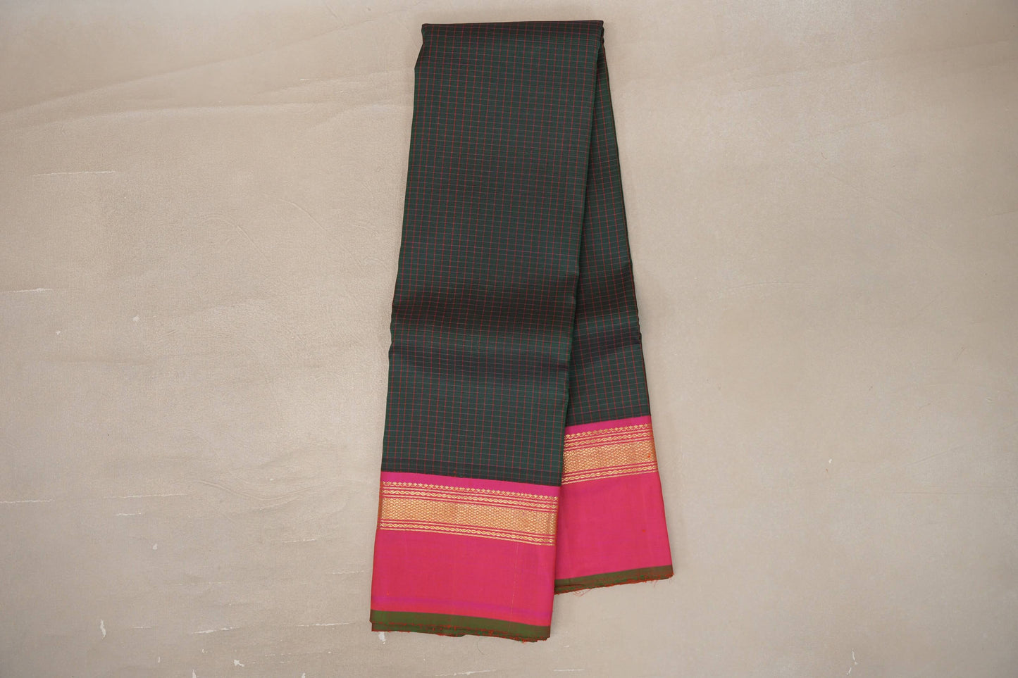 Dual Tone of Deep Plum & Dark Green Vintage Kanjivaram Silk Saree