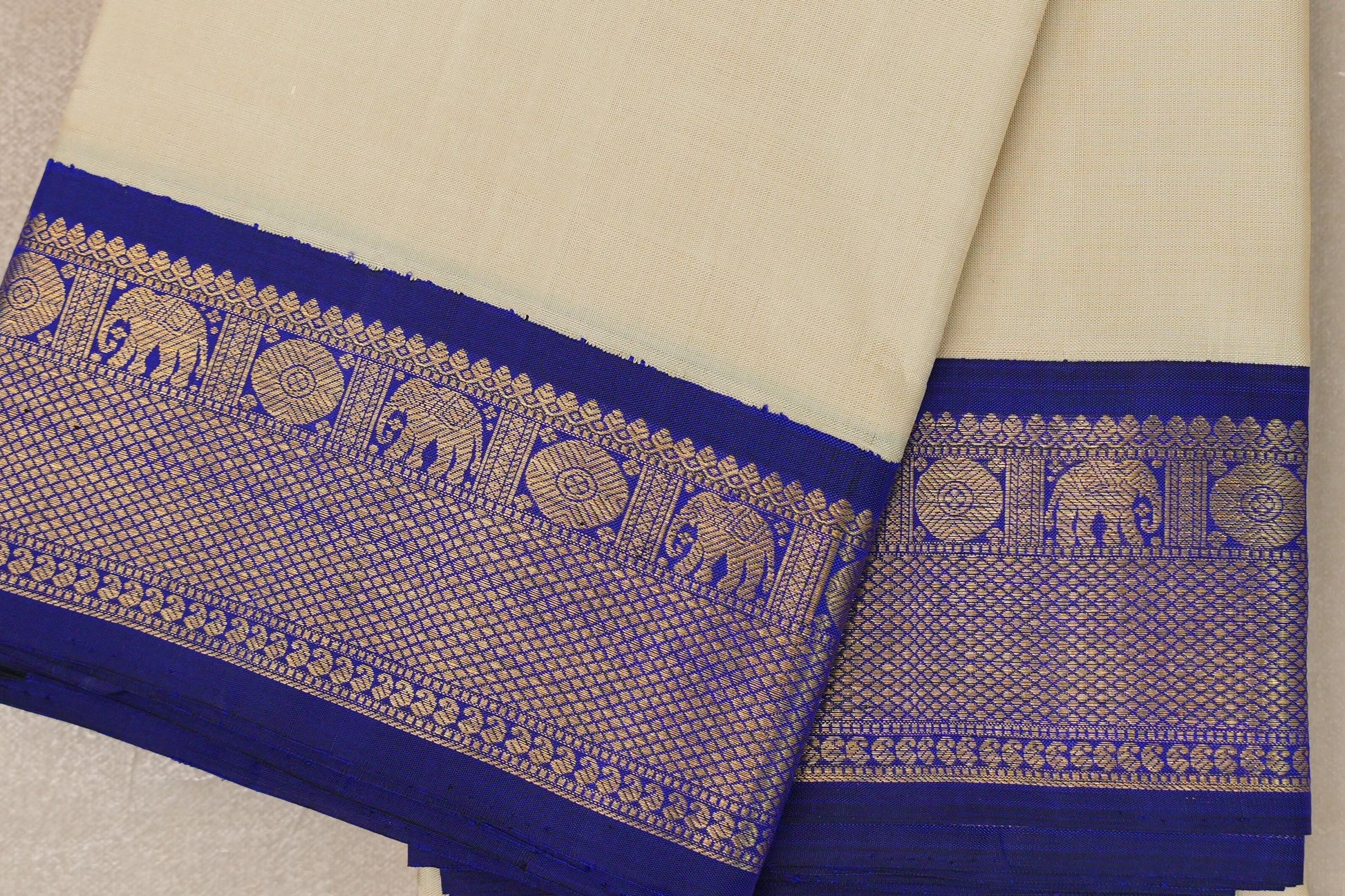 Elaichi green with Deep Blue borders Vintage Kanjivaram Silk Saree border