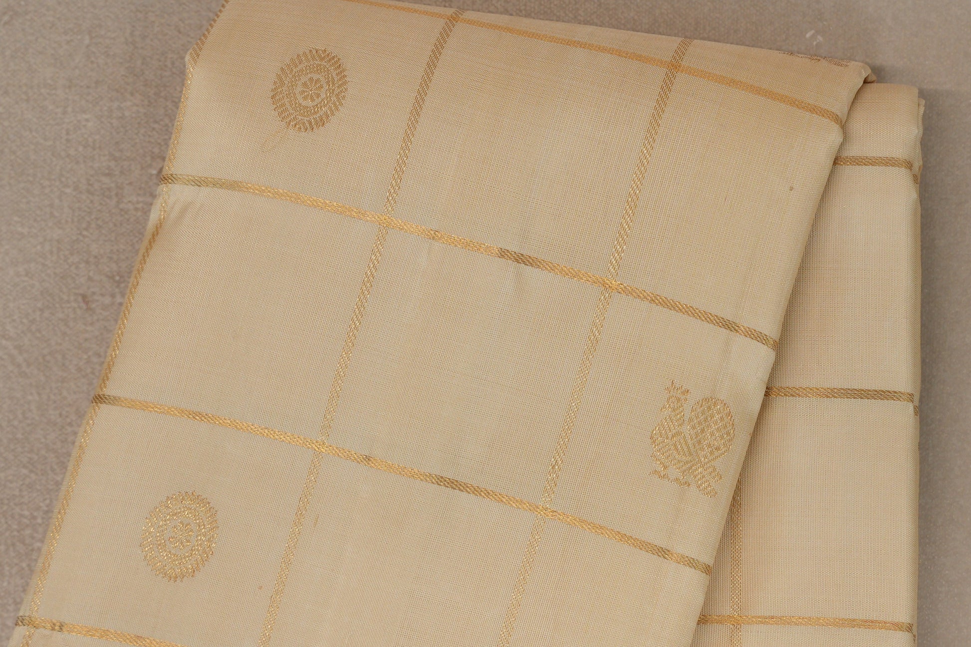 Cream Vintage Kanjivaram Silk Saree body