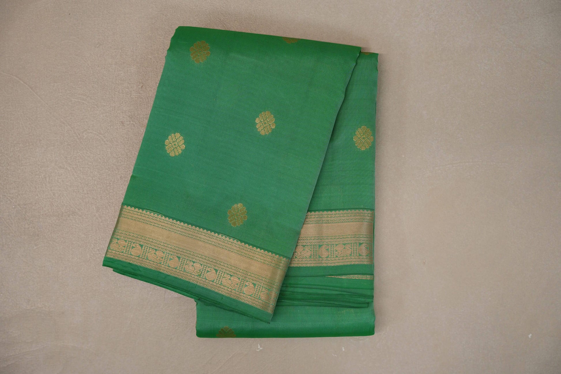 Light Parrot Green Light Weight Kanjivaram Silk Saree