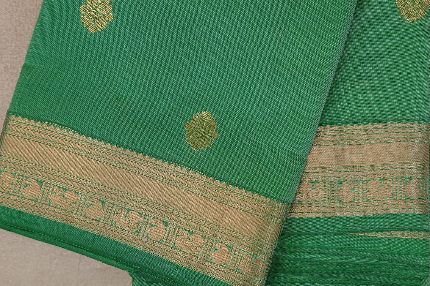 Light Parrot Green Light Weight Kanjivaram Silk Saree border