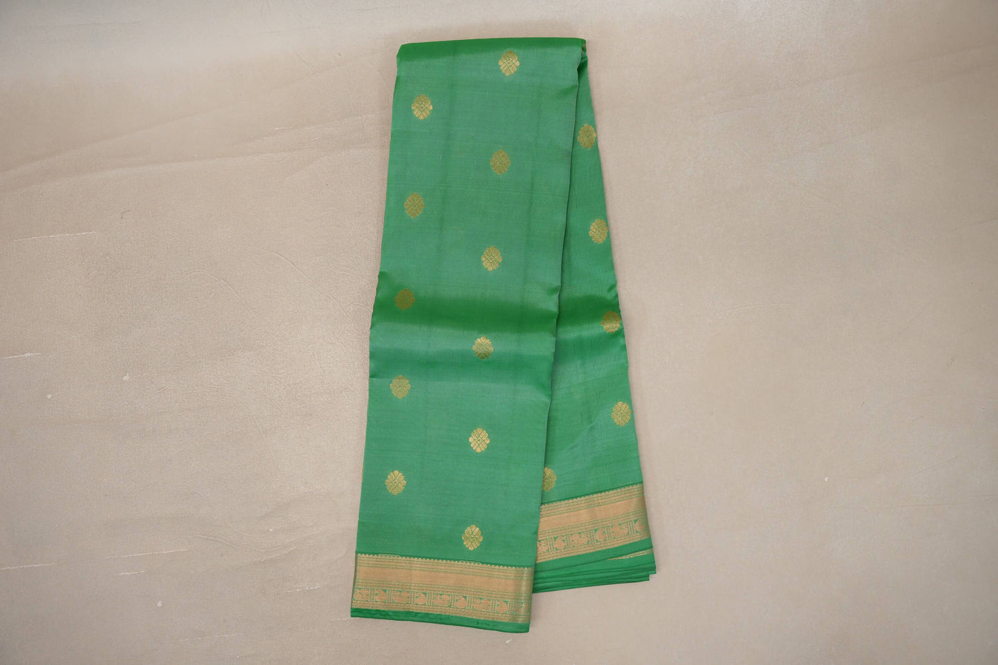 Light Parrot Green Light Weight Kanjivaram Silk Saree