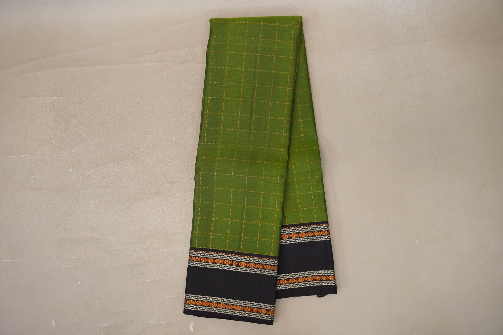 Online Parrot Green with Black Borders Vintage Thread Woven Kanjivaram Silk Saree