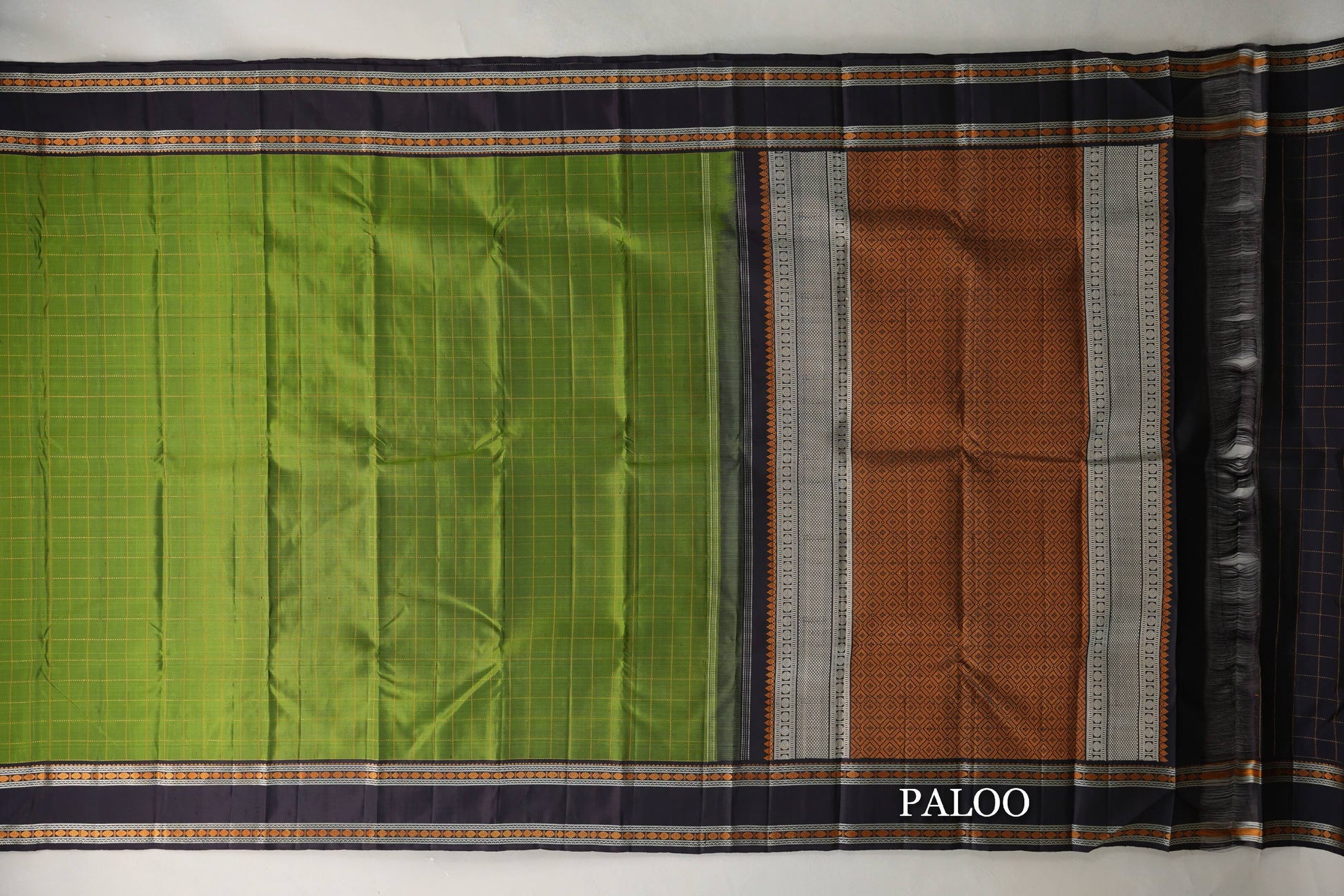Parrot Green with Black Borders Vintage Thread Woven Kanjivaram Silk Saree paloo