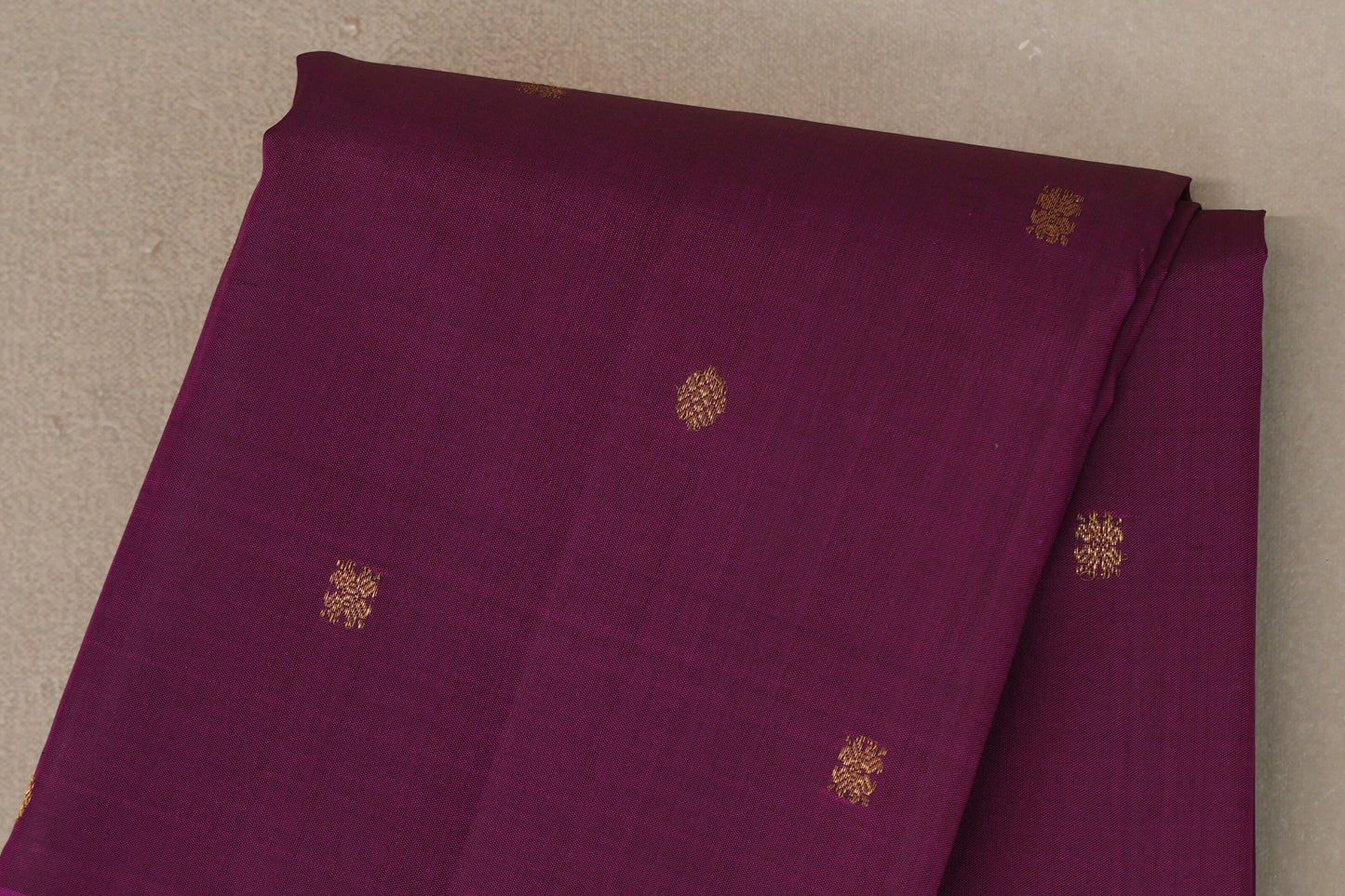 Deep Magenta Vintage Kanjivaram Silk Saree body