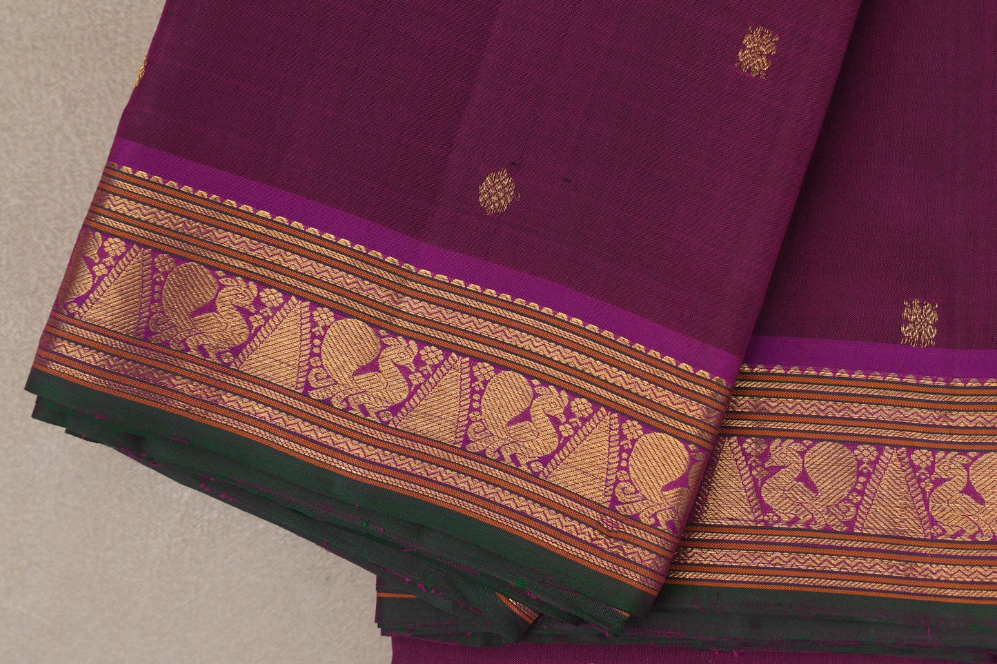 Deep Magenta Vintage Kanjivaram Silk Saree border