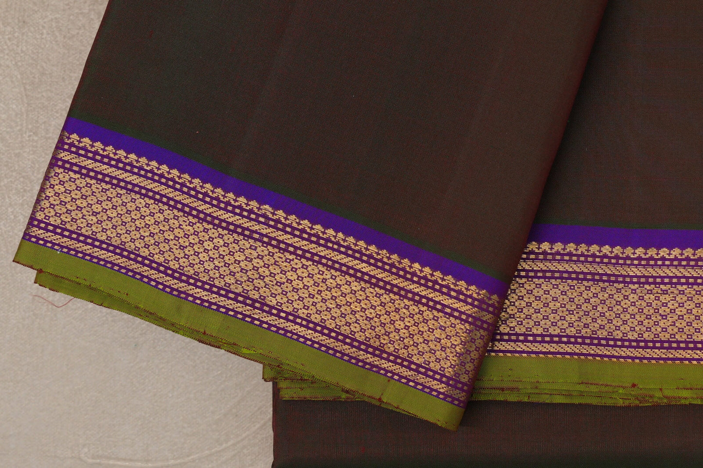 Dual Tone of Maroon & Green Vintage Kanjivaram Silk Saree border