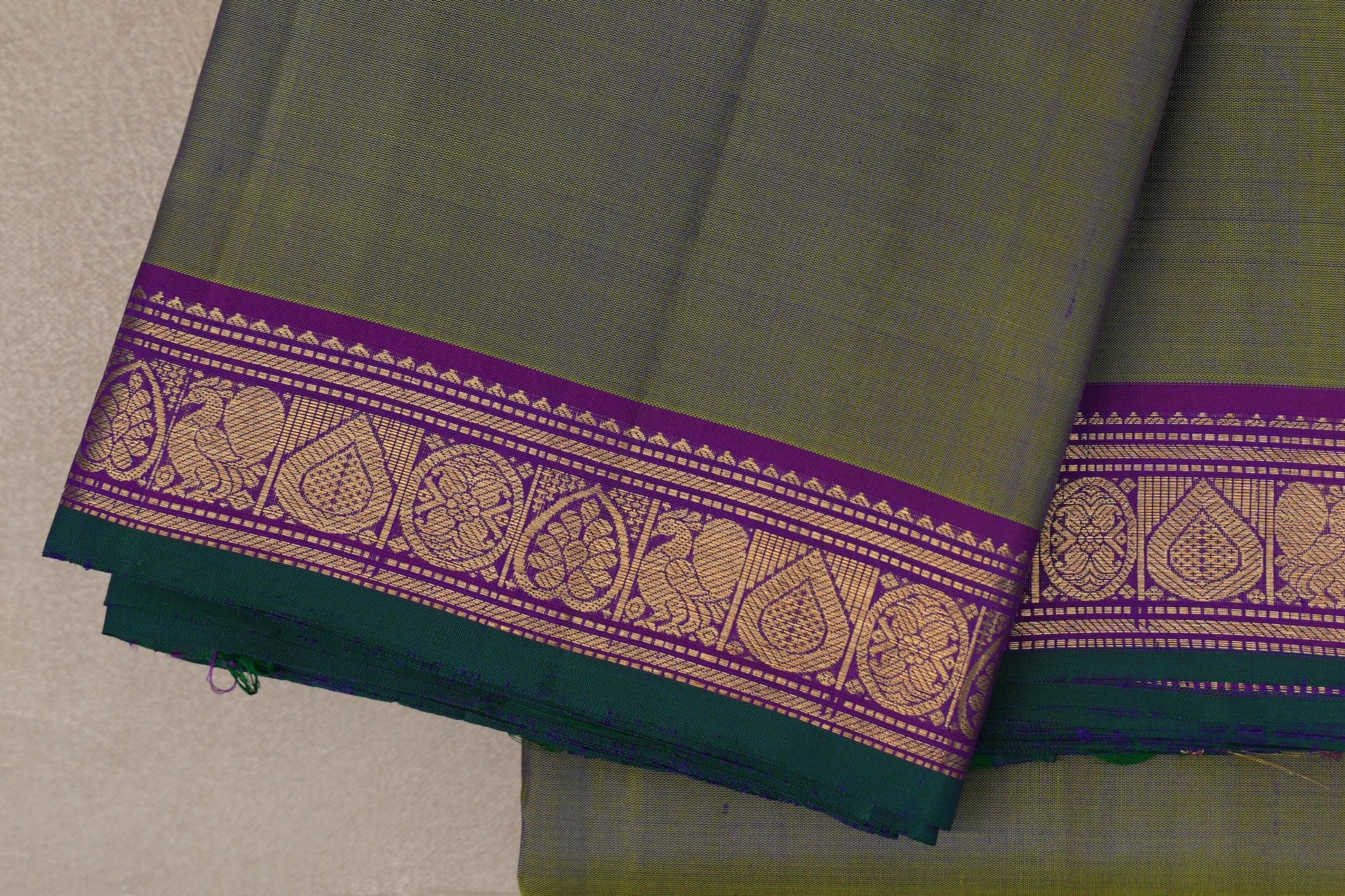 Dual Tone of Green & Blue Vintage Kanjivaram Silk Saree border