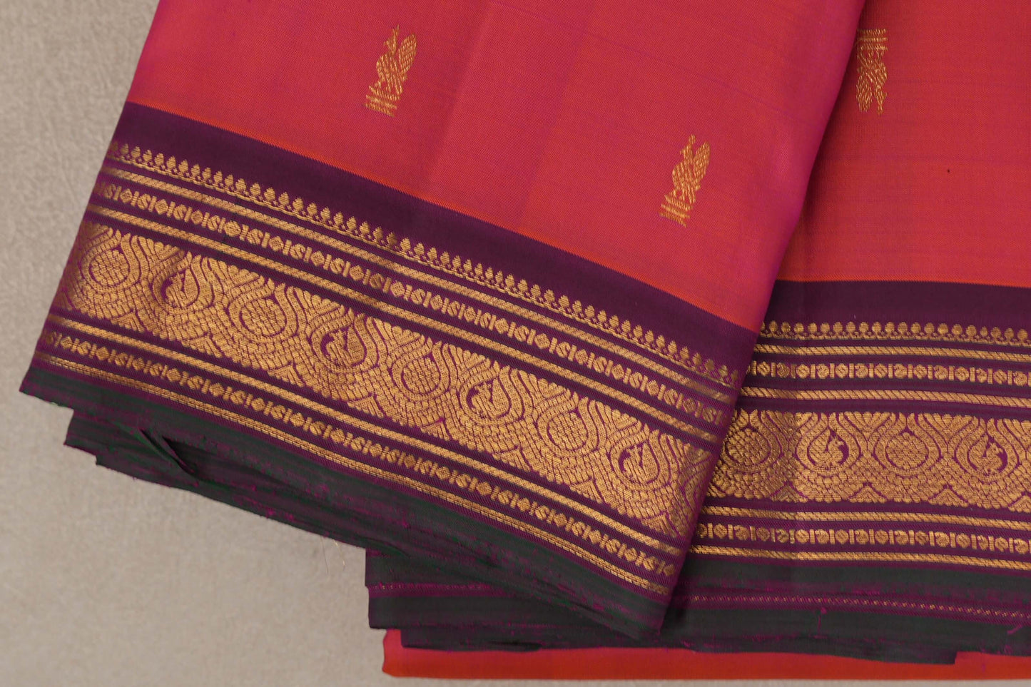 Dual Tone of Orange & Pink Vintage Kanjivaram Silk Saree border