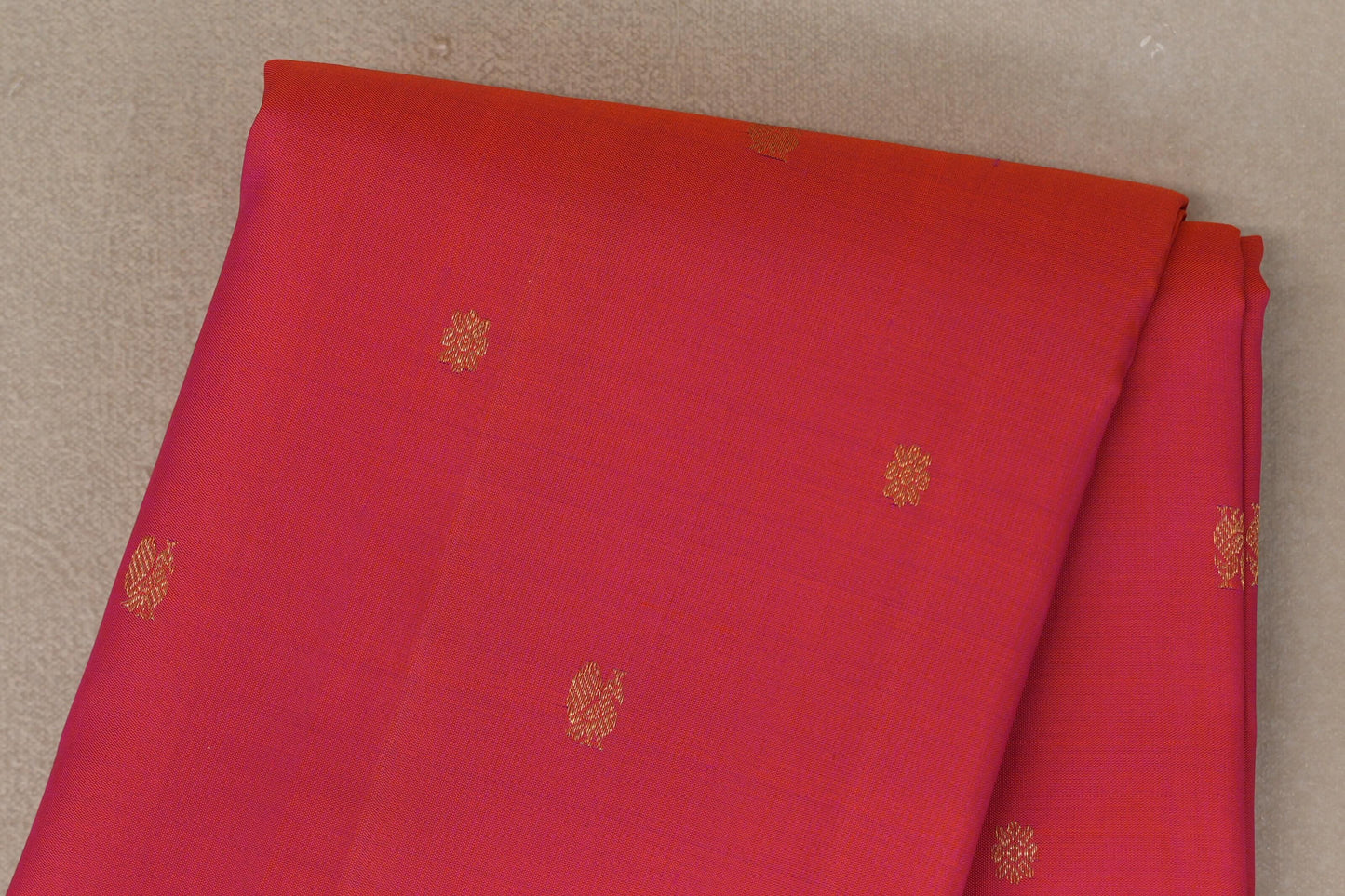 Dual Tone of Orange & Pink Vintage Kanjivaram Silk Saree body
