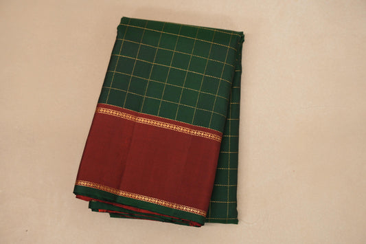Deep bottle green with Reddish Maroon border Vintage Kanjivaram Silk Saree SS8701