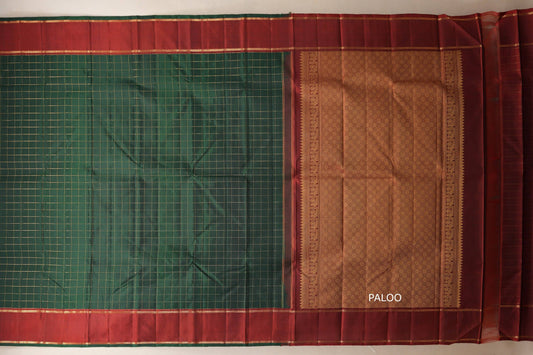 Deep bottle green with Reddish Maroon border Vintage Kanjivaram Silk Saree SS8701