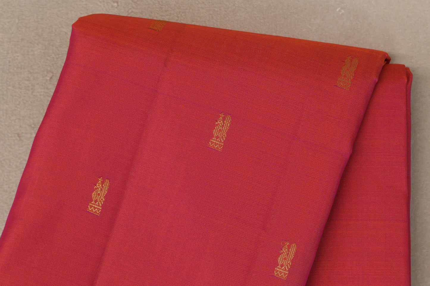 Dual Tone of Orange & Pink Vintage Kanjivaram Silk Saree body