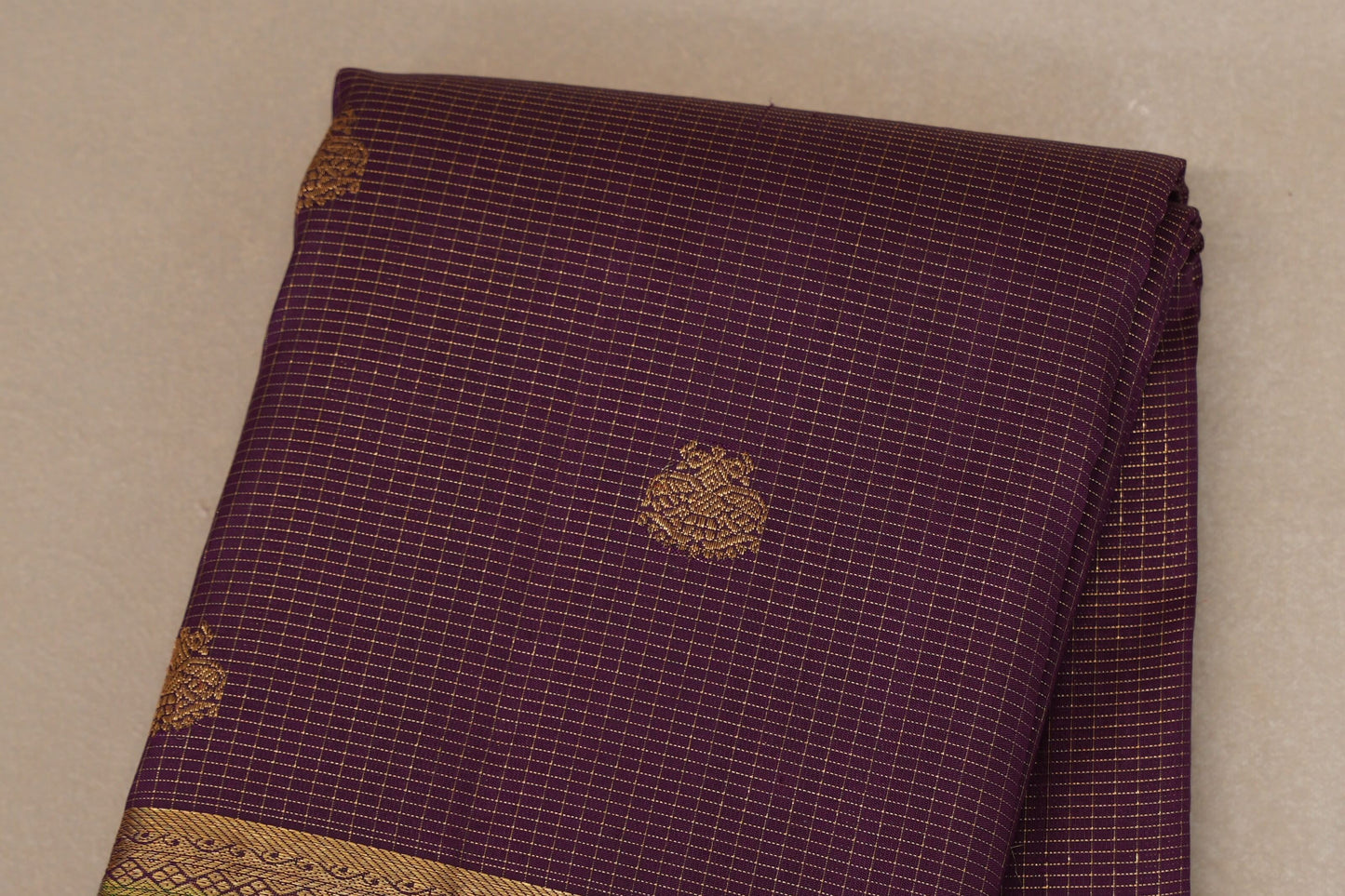 Deep Purple Vintage Zari Checks Kanjivaram Silk Saree body zoom