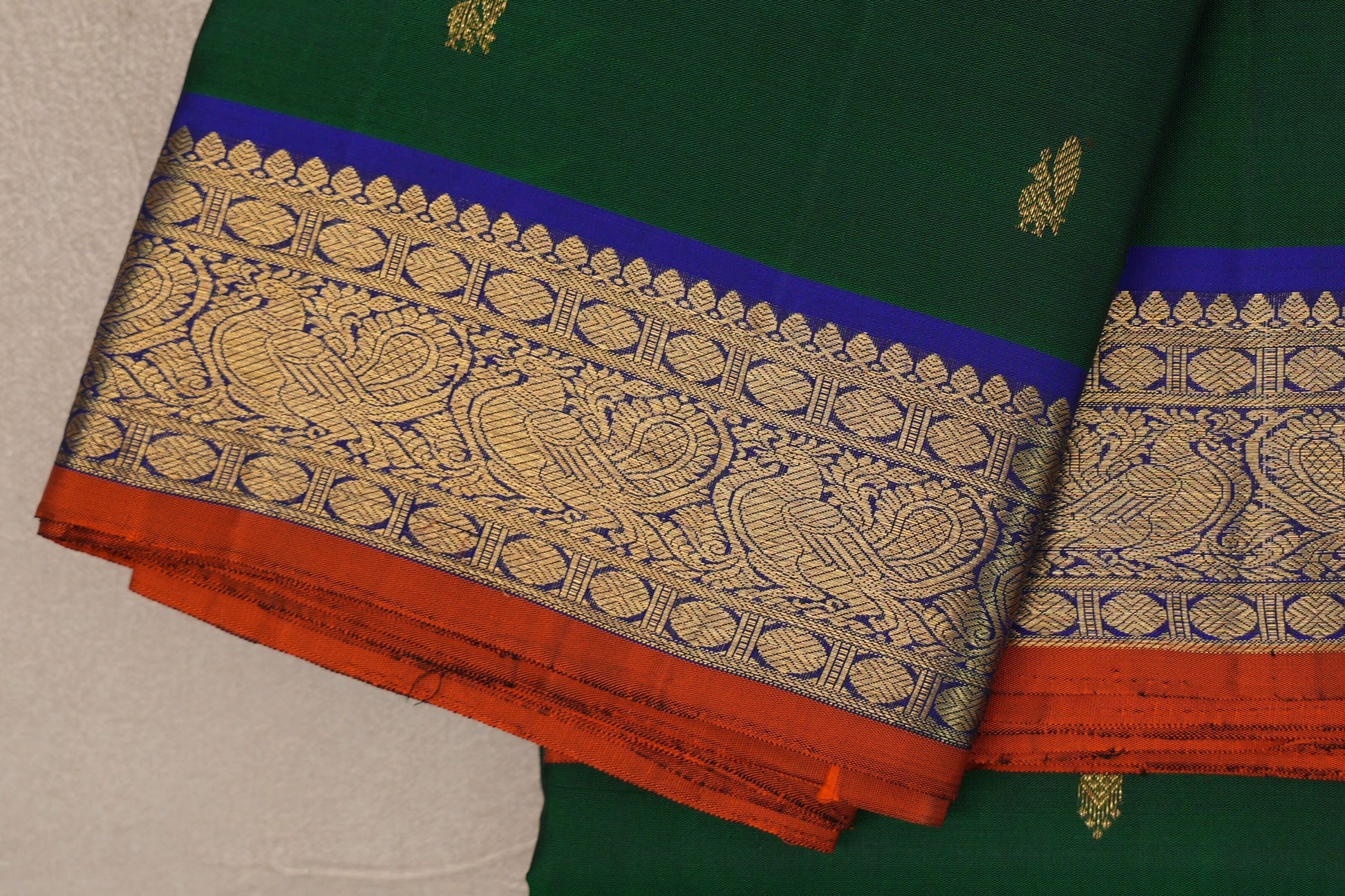 Deep Green Vintage Kanjivaram Silk Saree border