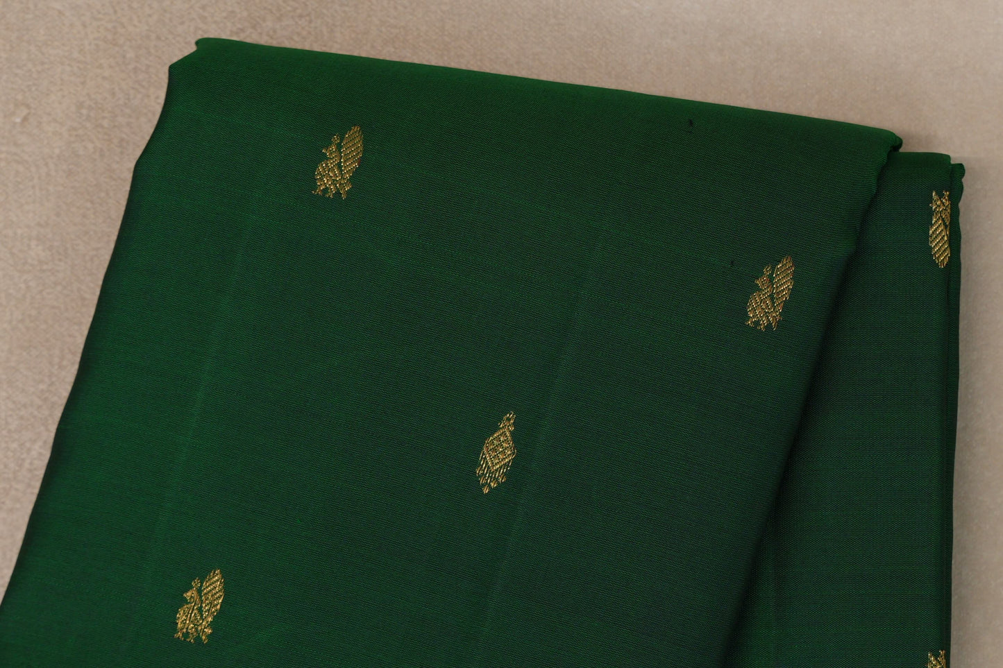 Deep Green Vintage Kanjivaram Silk Saree body