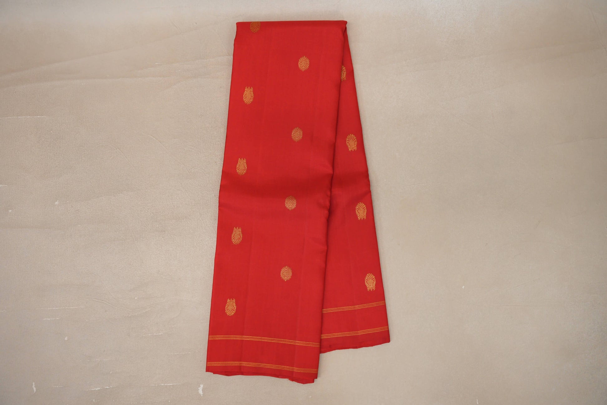 Online Red with Rettai Pettu Borders Vintage Kanjivaram Silk Saree 