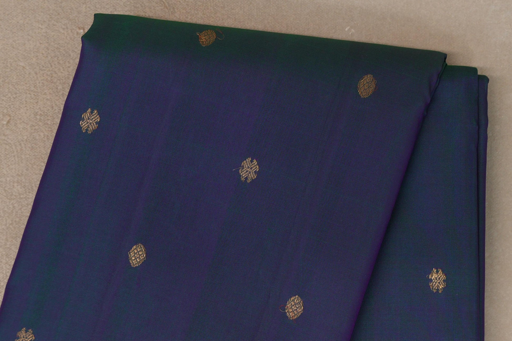Green and Pink Dual Tone with Magenta with Mustard Selvedge Borders Vintage Kanjivaram Silk Saree body