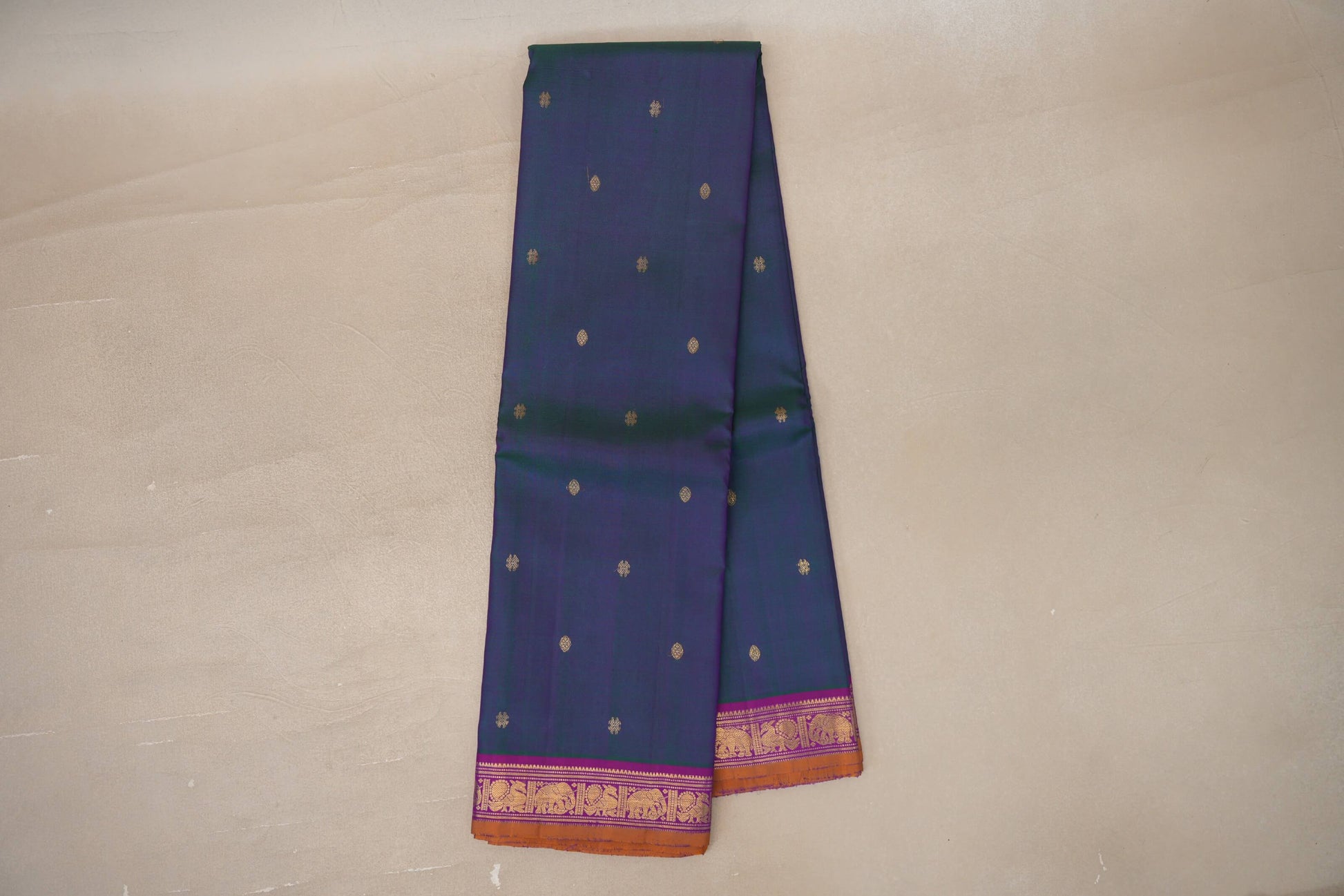Online Green and Pink Dual Tone with Magenta with Mustard Selvedge Borders Vintage Kanjivaram Silk Saree