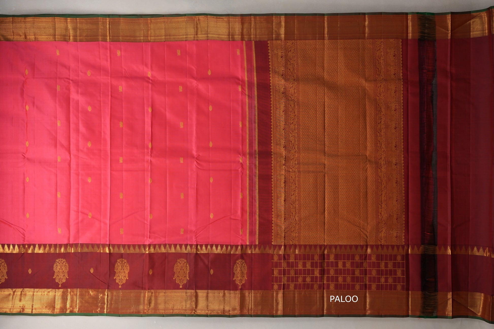 Orangish Pink with Deep maroon Borders Vintage Kanjivaram Silk Saree paloo